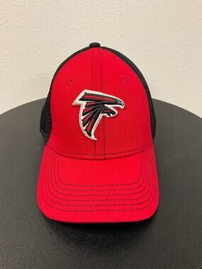New Era 39THIRTY Atlanta Falcons Youth Stretch Fit Mesh Hat Red Black NFL Cap